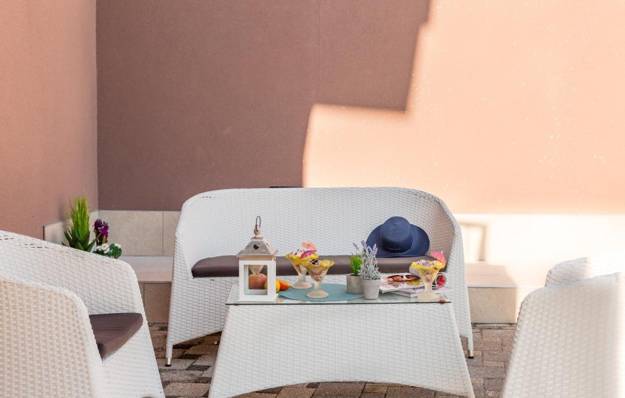 Ferdo 2 Apartment Makarska Ngoại thất bức ảnh