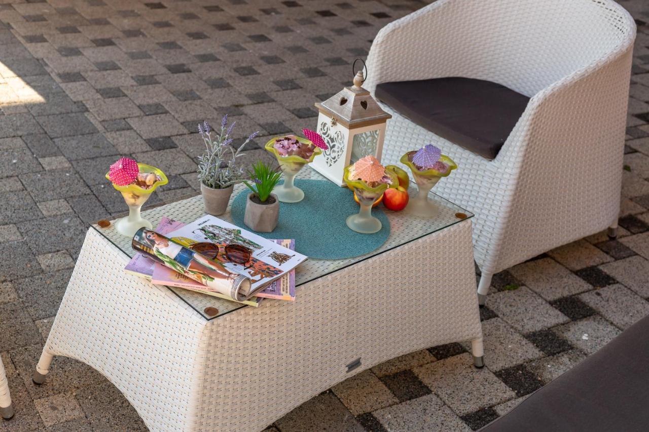 Ferdo 2 Apartment Makarska Ngoại thất bức ảnh