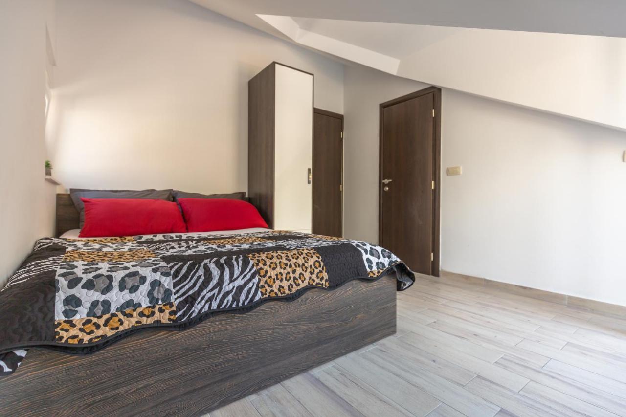Ferdo 2 Apartment Makarska Ngoại thất bức ảnh
