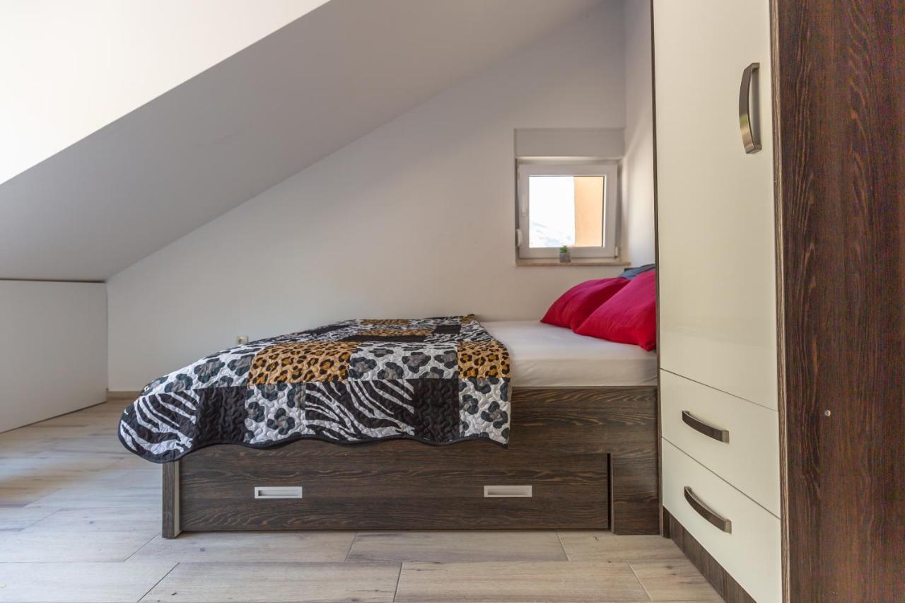 Ferdo 2 Apartment Makarska Ngoại thất bức ảnh