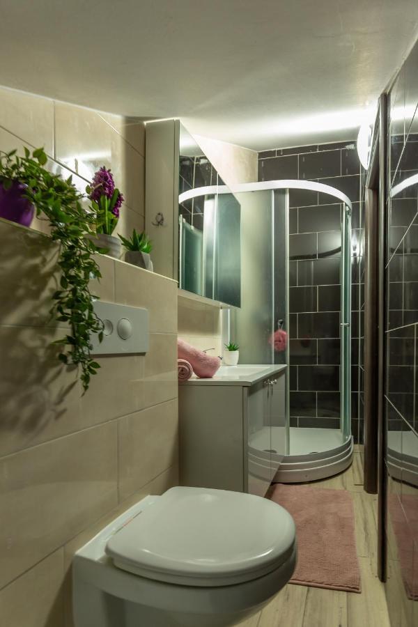 Ferdo 2 Apartment Makarska Ngoại thất bức ảnh